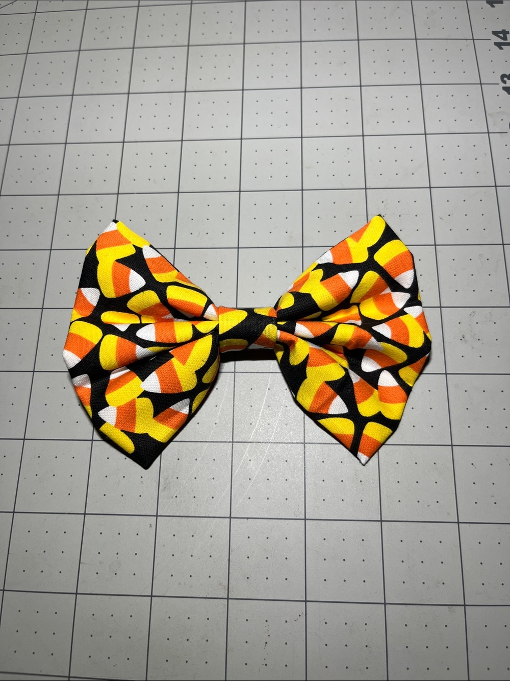 Kids Candy Corn Pattern Bow - Orange & Yellow